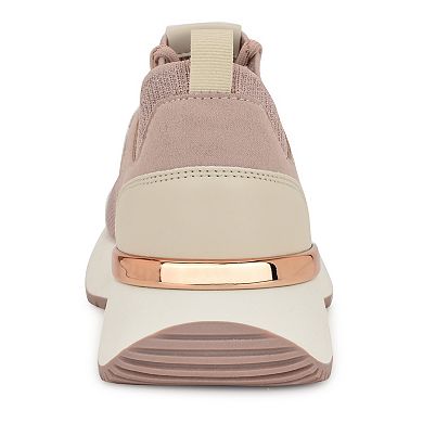 Nine West Freska Casual Lace-Up Round Toe Sneakers