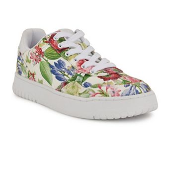 Nine West Nenya Casual Lace-Up Round Toe Sneakers