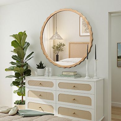 LuxenHome 31.5-Inch Round Natural Rubberwood Scalloped Frame Wall Mirror
