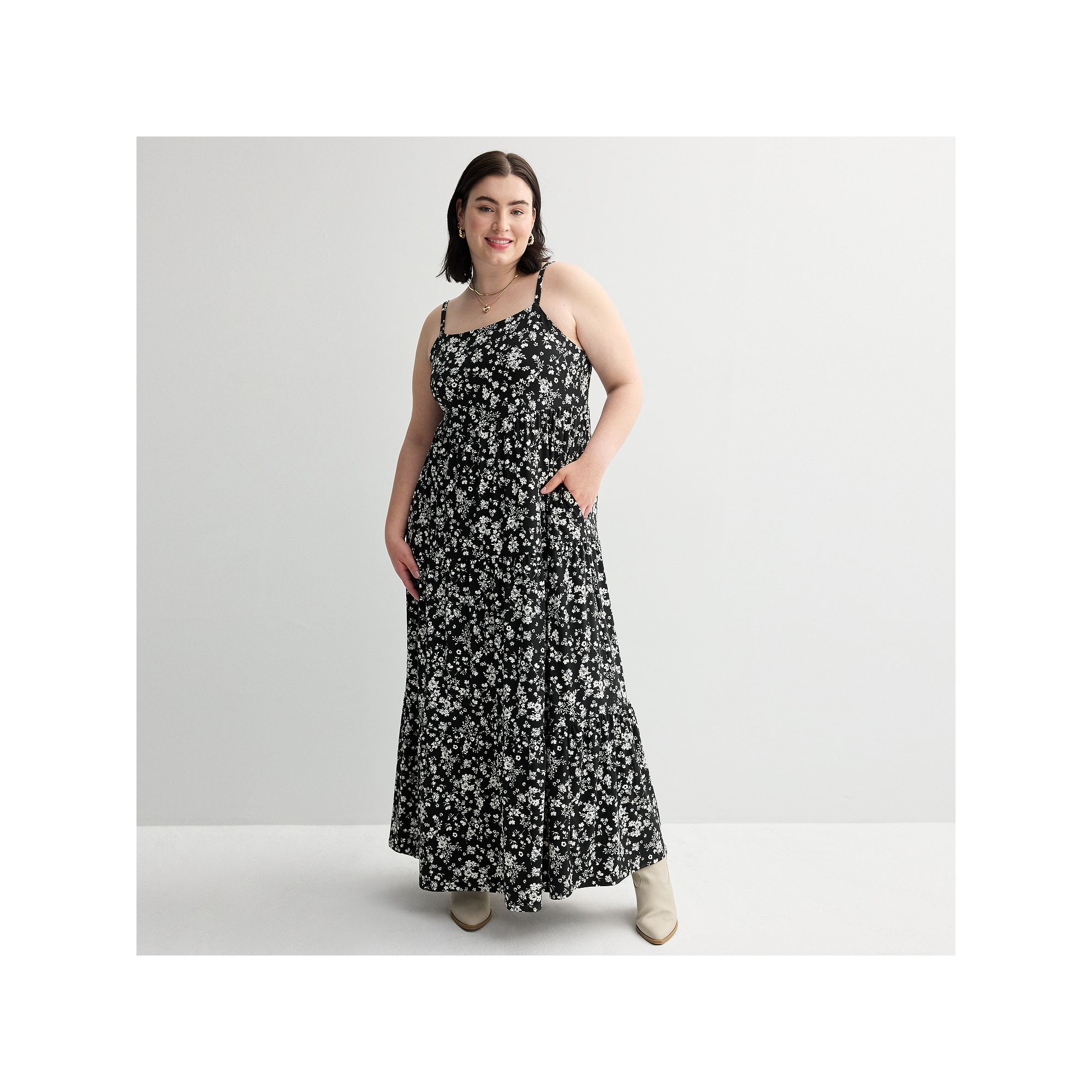 Juniors Plus Size SO® Tiered Maxi Dress, Girls, Size: 1XL, Black Cream D