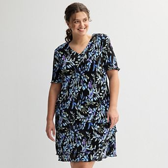 Plus Size Studio Connection Printed Pleated Bodre Short Sleeve V-Neck Tiered Dress