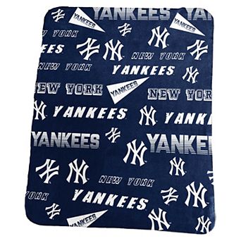 New York Yankees 50" x 60" Classic Fleece Blanket