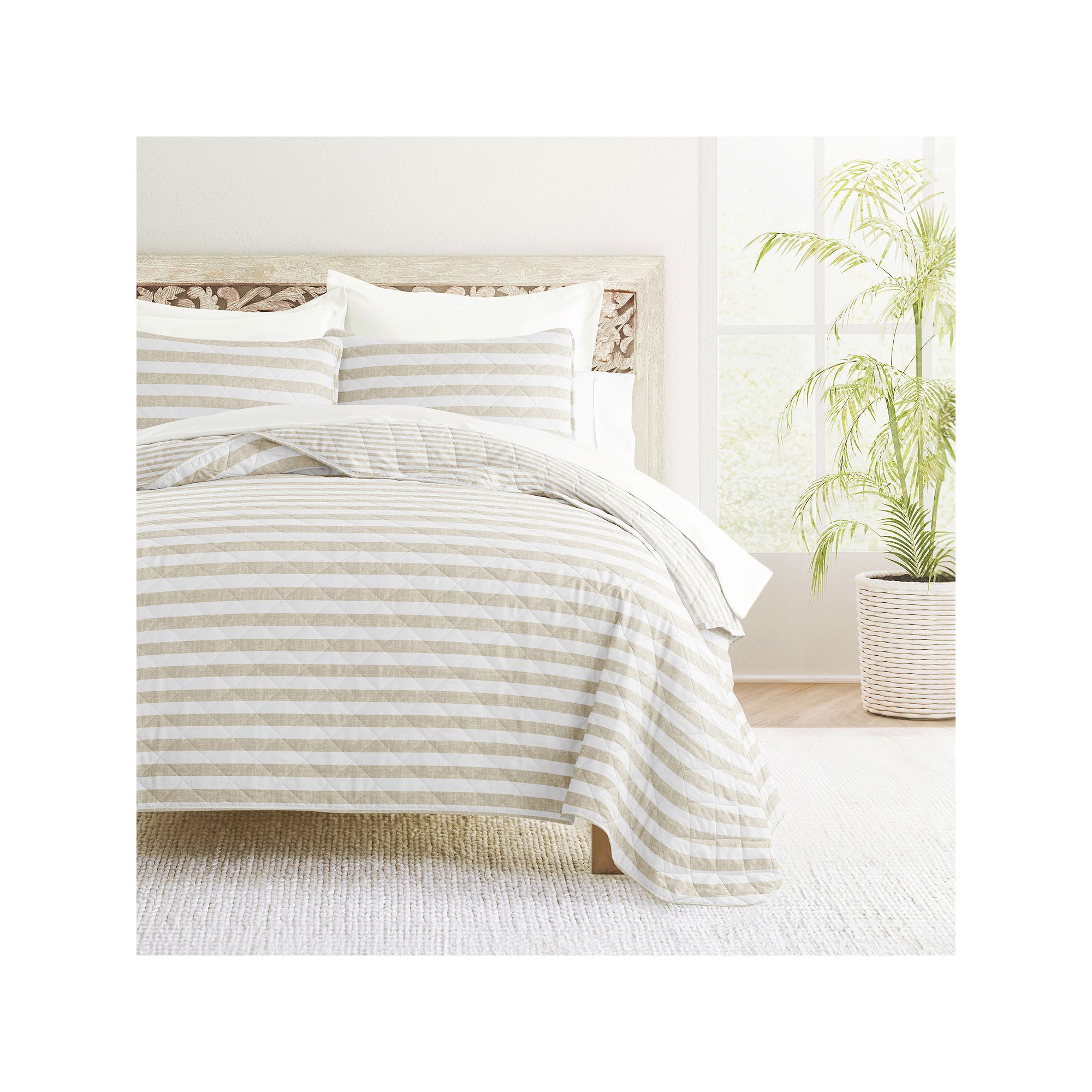 Home Collection Classic Stripe Reversible All Season Down-Alternative Quilt