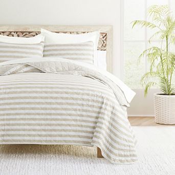 Home Collection Classic Stripe Reversible All Season Down-Alternative Quilt Set