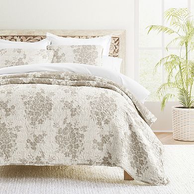 Home Collection Distressed Bouquet Reversible All Season Down-Alternative Quilt Set