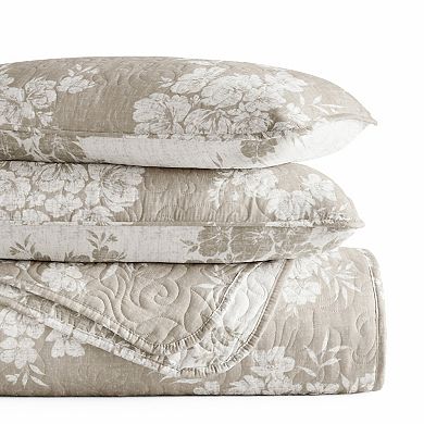 Home Collection Distressed Bouquet Reversible All Season Down-Alternative Quilt Set