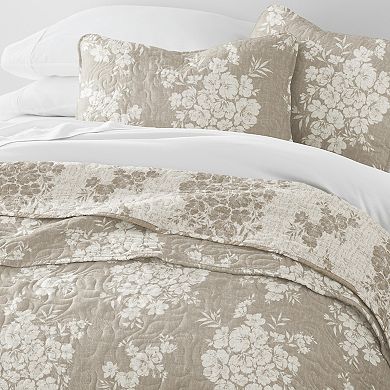 Home Collection Distressed Bouquet Reversible All Season Down-Alternative Quilt Set
