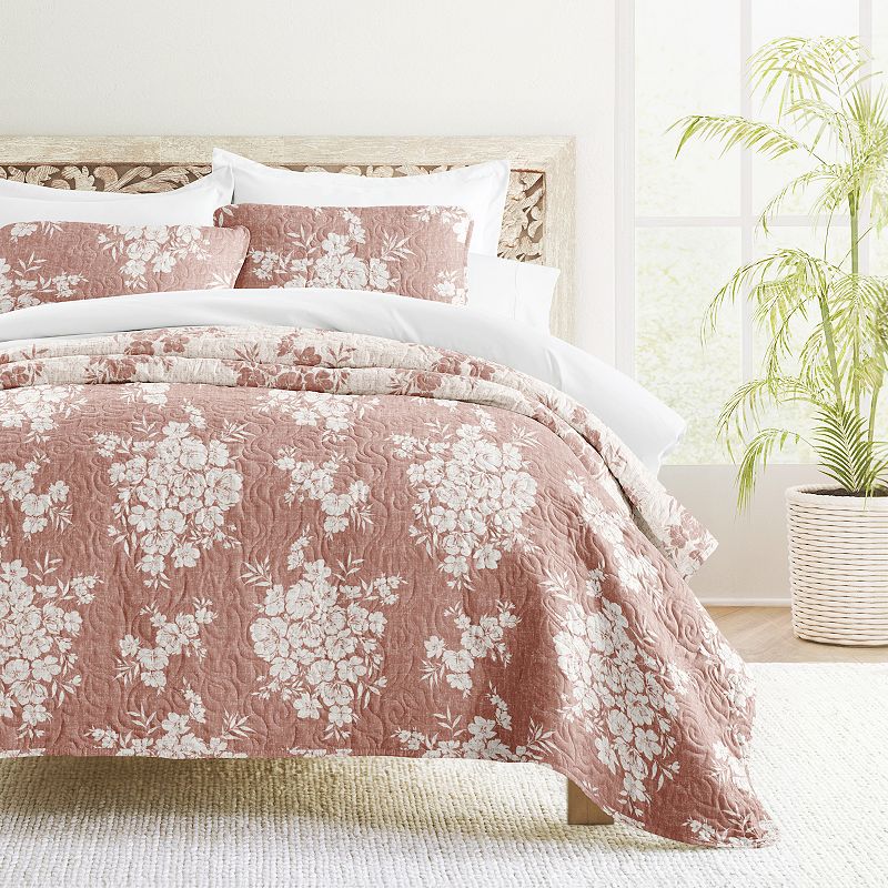 Home Collection Distressed Bouquet Reversible All Season Down-Alternative Quilt Set, Bouquet Terracotta