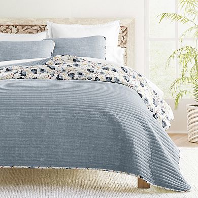 Home Collection French Jacobean Reversible All Season Down-Alternative Quilt Set