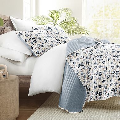 Home Collection French Jacobean Reversible All Season Down-Alternative Quilt Set