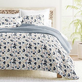 Home Collection French Jacobean Reversible All Season Down-Alternative Quilt Set