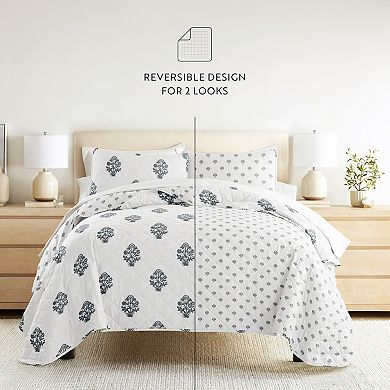 Home Collection Stamped Bloom Reversible All Season Down-Alternative Quilt Set