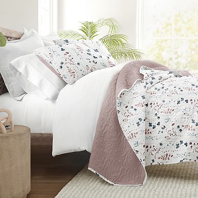 Home Collection Floral Patterned Reversible All Season Down-Alternative Quilt Set