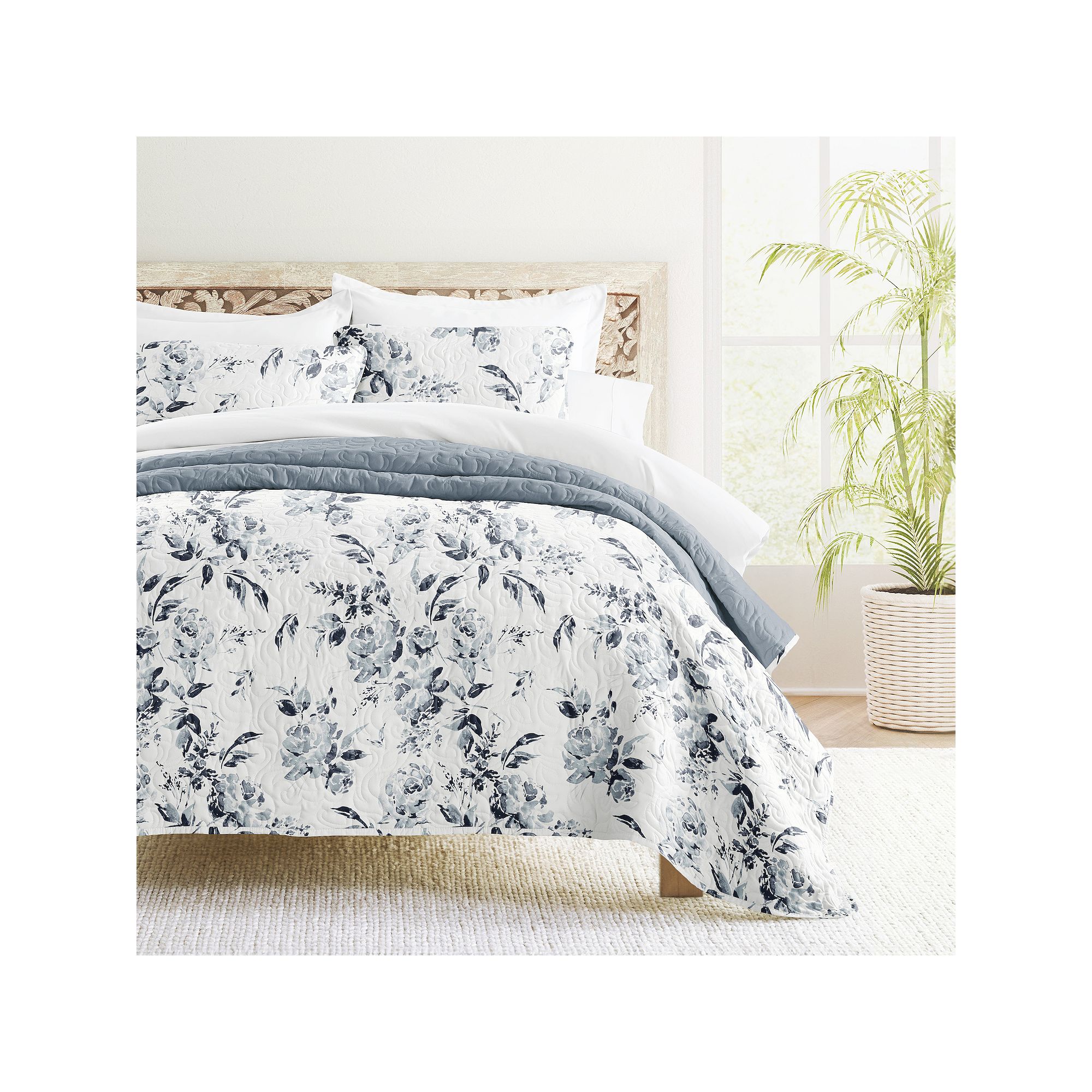 Home Collection Floral Patterned Reversible All Season Down-Alternative Qui
