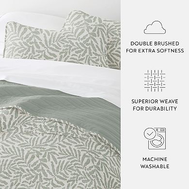 Home Collection Tossed Ferns Reversible All Season Down-Alternative Quilt Set
