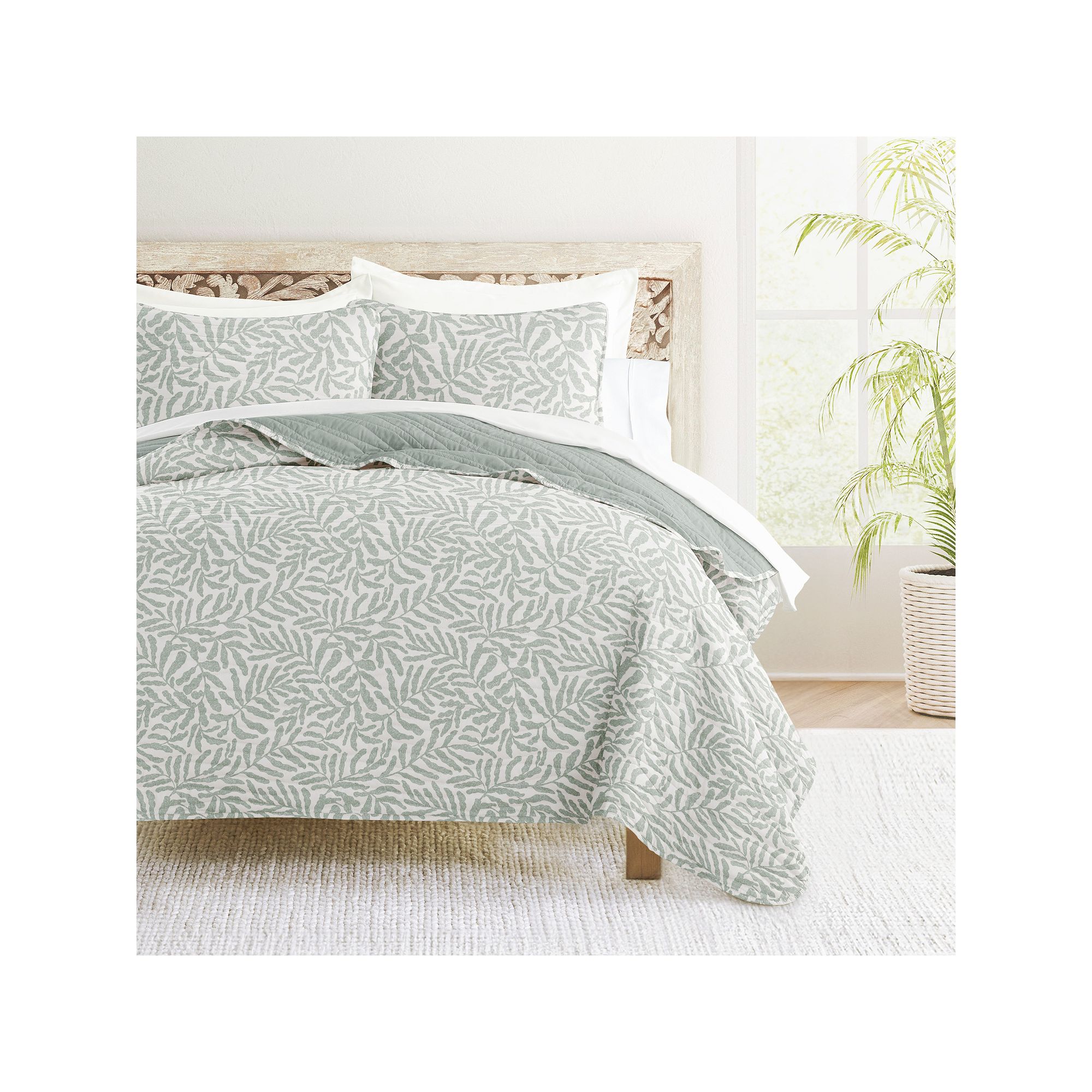 Home Collection Tossed Ferns Reversible All Season Down-Alternative Quilt S