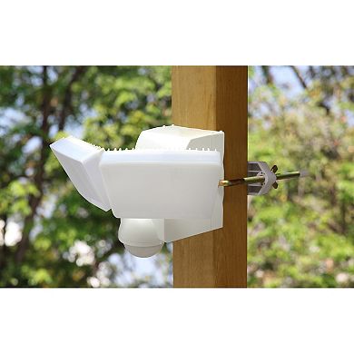 IQ America Battery-Powered Motion Security Flood Light 800 Lumen LED