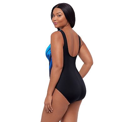 Women's Great Lengths Strong Scoopneck One-Piece Swimsuit