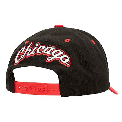 Men's Mitchell & Ness Black/Red Chicago Bulls Backside Script 2-Tone Pro Crown Adjustable Hat