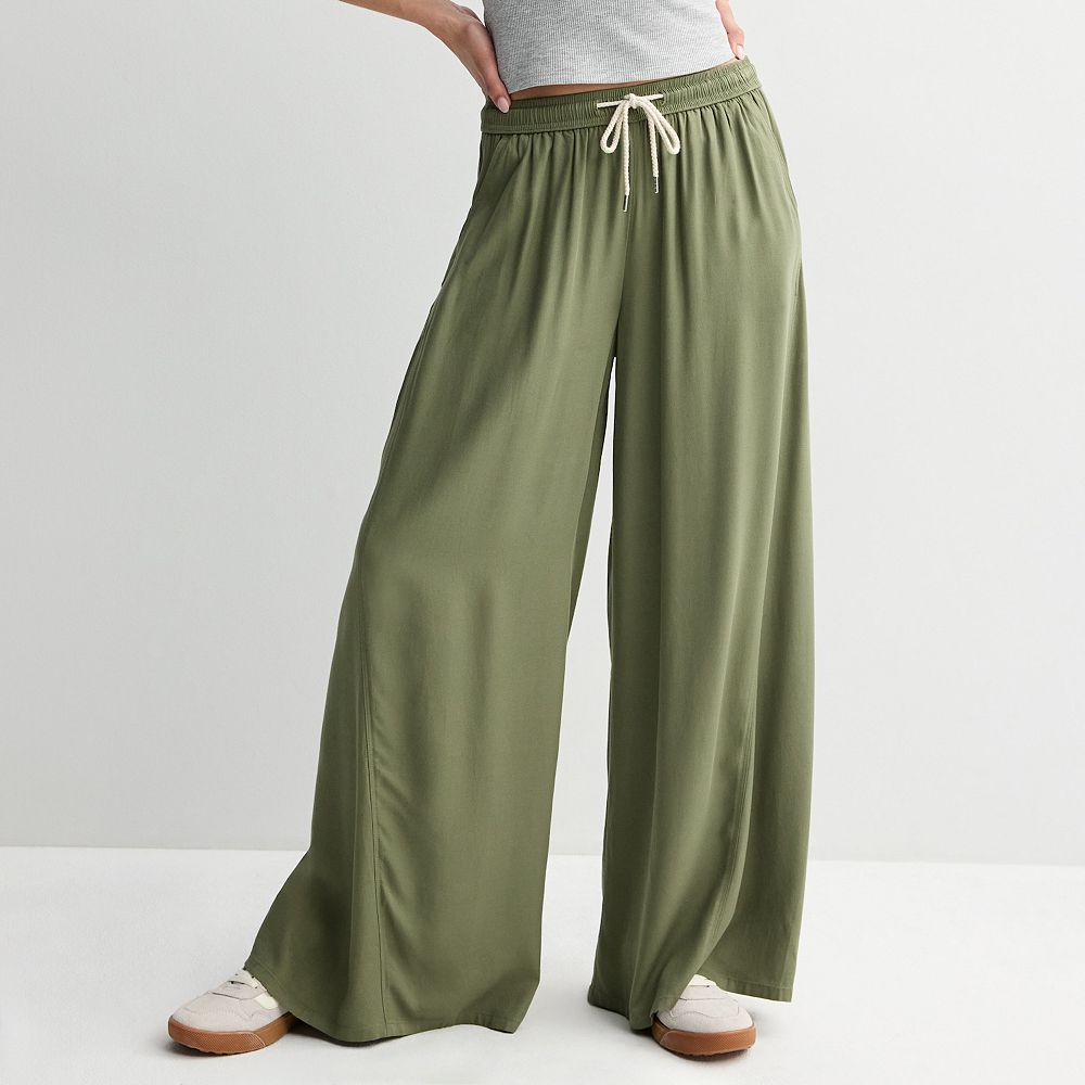Juniors' SO® High-Rise Baggy Wide Leg Pants