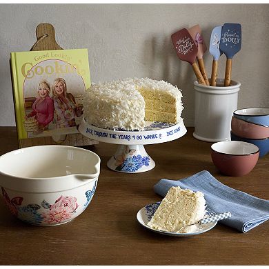 Good Lookin' Cookin': A Year of Meals Cookbook by Dolly Parton and Rachel Parton George