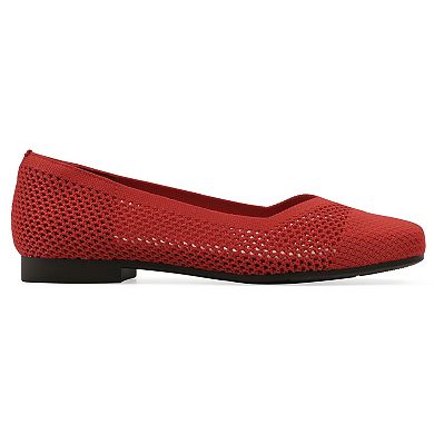 Cliffs by White Mountain Beslee Women's Ballet Flats