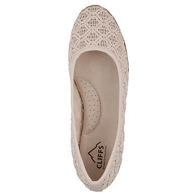 Cliffs by White Mountain Cariann Women's Ballet Flats