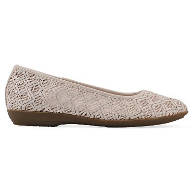 Cliffs by White Mountain Cariann Women's Ballet Flats