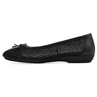 Cliffs by White Mountain Carlicia Women's Ballet Flats