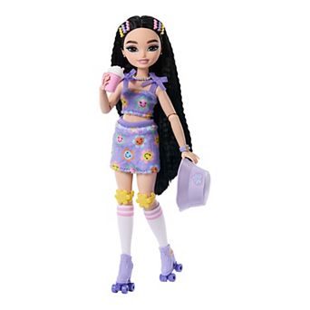Barbie® Dream Besties Renee Roller Skating Fashion Doll