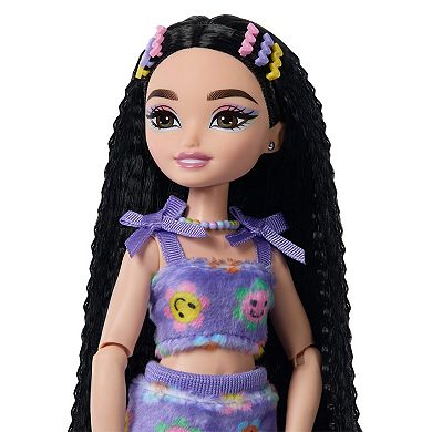 Barbie® Dream Besties Renee Roller Skating Fashion Doll