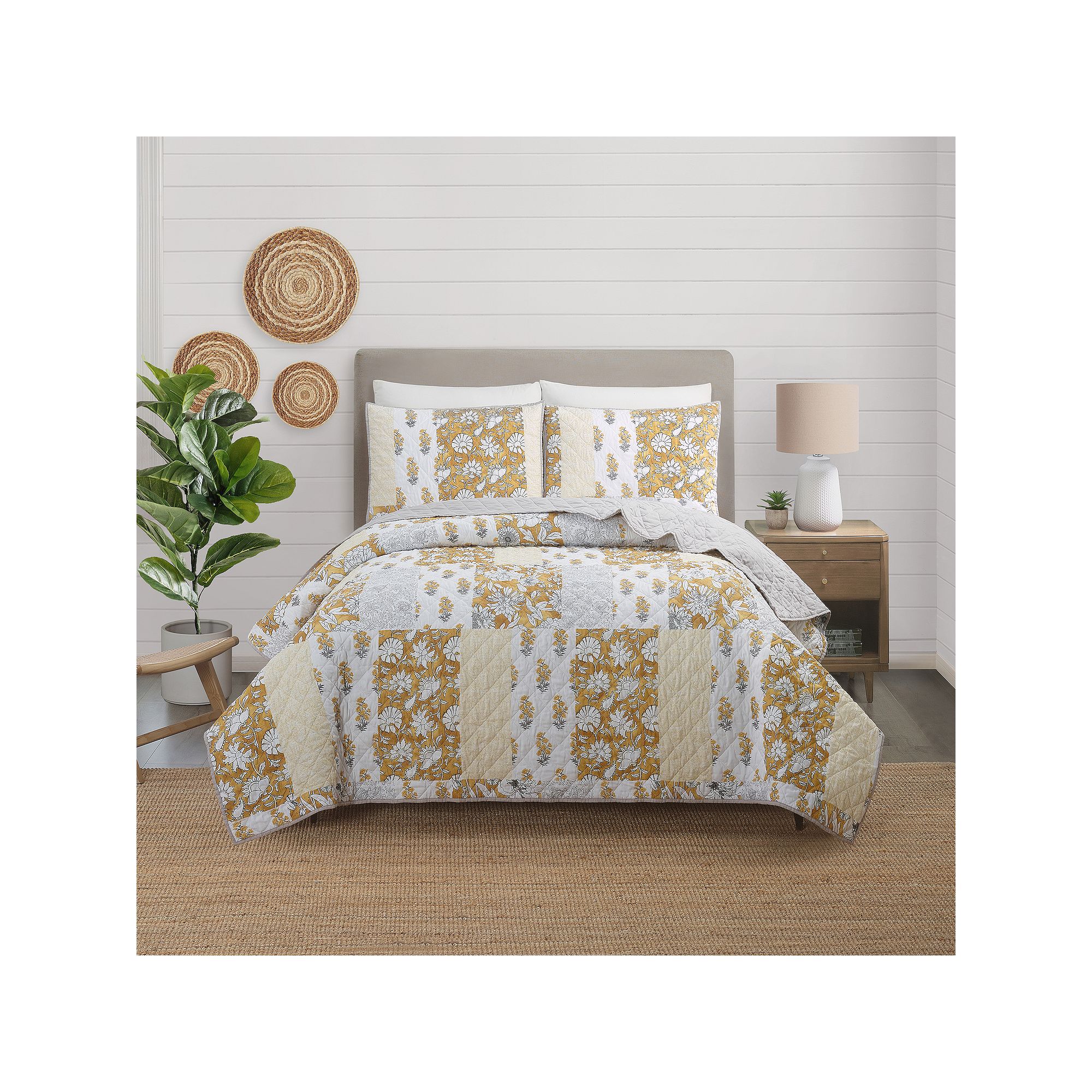 Modern Heirloom Saffron Quilt Set with Shams, Brown