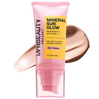 iNNBEAUTY PROJECT Mineral Sun Glow Broad Spectrum Sunscreen SPF 43 PA +++ with Peptides and Vitamin C