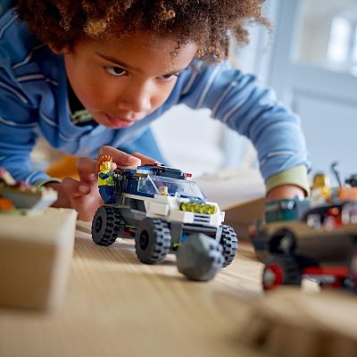 LEGO City Off-Road Police Car Chase Set – 60449