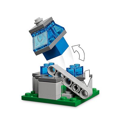 LEGO Minecraft The Ghast Balloon Village Attack – 21272