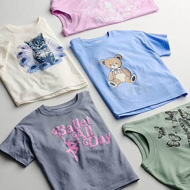 Girls 6-20 SO® Short Sleeve Boxy Graphic Tee in Regular & Plus