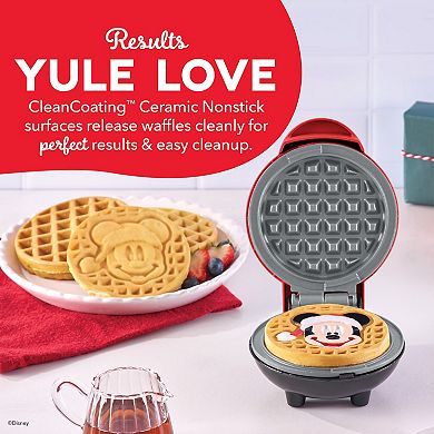 Disney Dash Mickey Mouse Santa Mini Waffle Maker