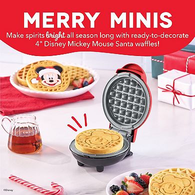 Disney Dash Mickey Mouse Santa Mini Waffle Maker
