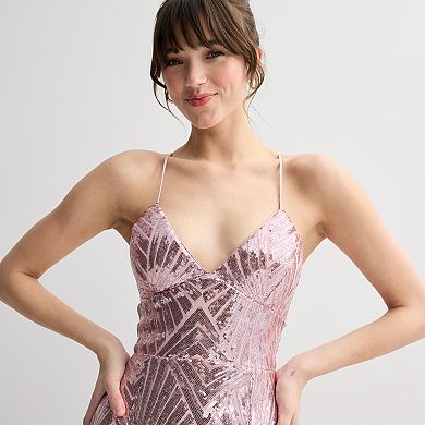 Juniors' Violet Weekend Geometric Sequin Mermaid Gown