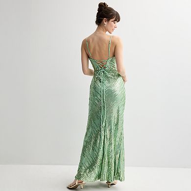 Juniors' Violet Weekend Sequined Strappy Gown