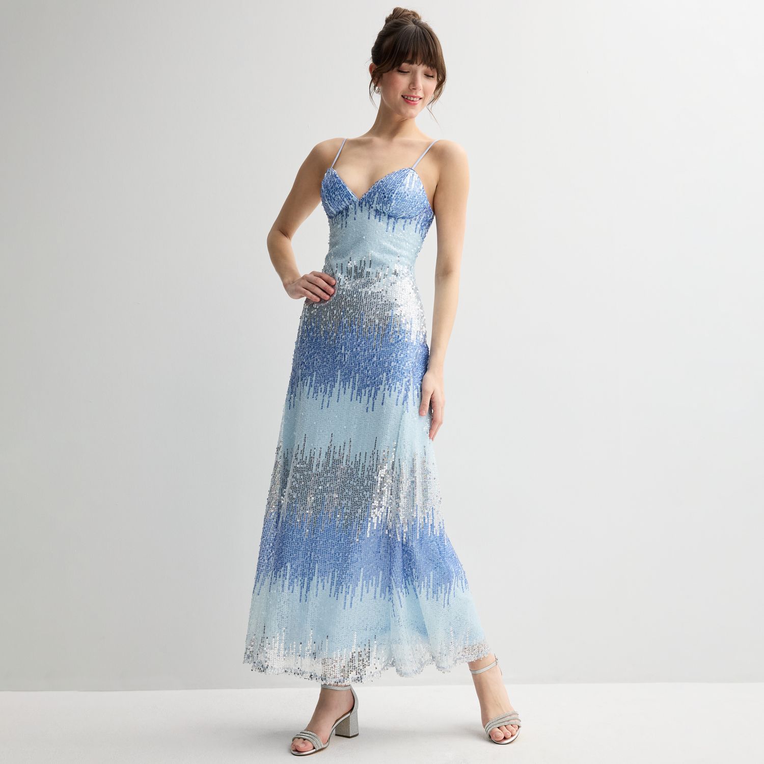 Женские платья Violet Juniors' Violet Weekend Ombre Sequin Strappy Gown
