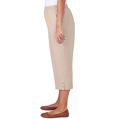 Petite Alfred Dunner Button Hem Capri Pants