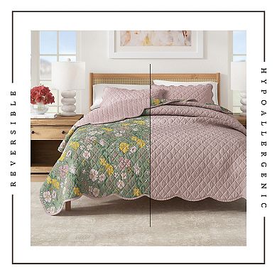 Madelinen® Reversible Floral Scalloped Quilt Set with Shams