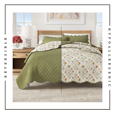 Madelinen® Scalloped Edge Floral Print Reversible Quilt Set with Shams