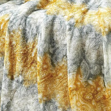 Cillia Micro Plush Decorative All Season Throw Blanket
