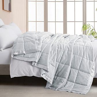 Unikome Hotel Collection Lightweight Down Alternative Blanket with Satin Trim All Season Design