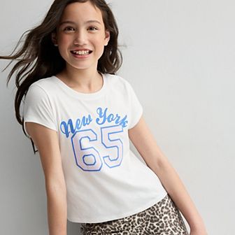 Girls 6-20 SO® Short Sleeve Graphic Baby Tee in Regular & Plus Size