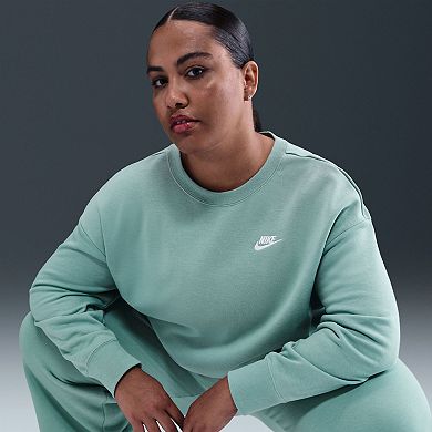 Plus Size Nike Club Fleece Loose Crew Pullover