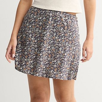 Juniors' SO® Mini Slip-On Skirt