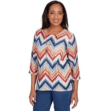 Petite Alfred Dunner Textured Knit Chevron Top with Necklace